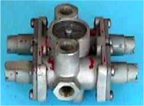 MM33079 BENDIX 4 Way Protection Valve